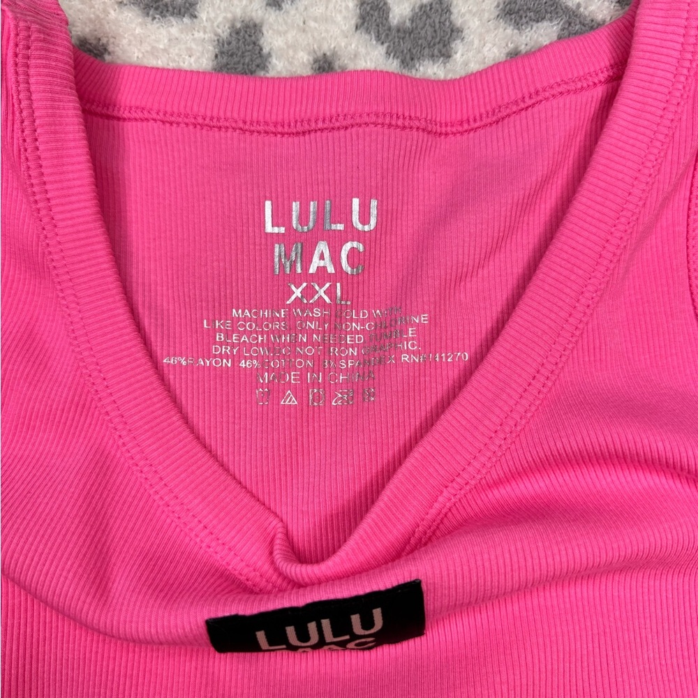 NWT LULUMAC Tank - Picture 3 of 3